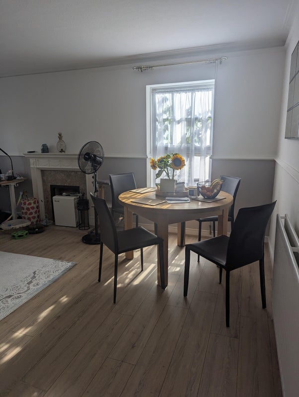 Photo 1: Living/dining