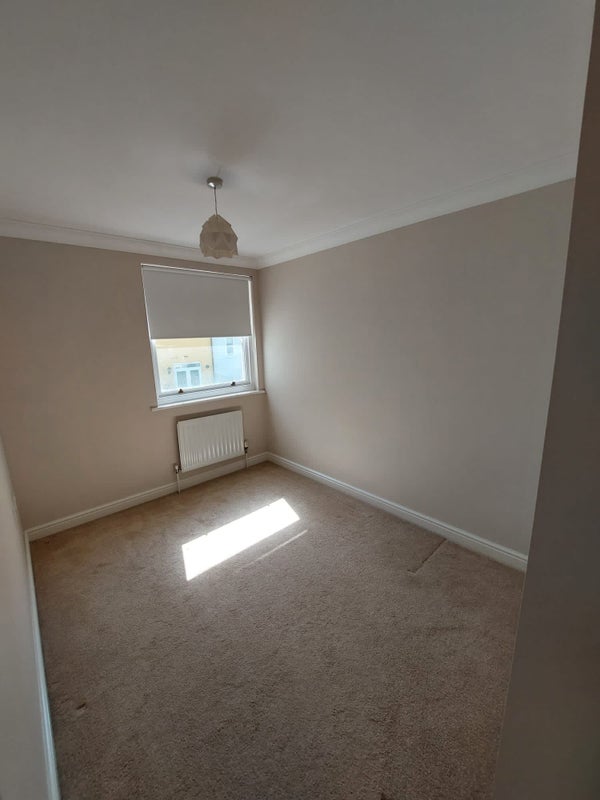 Photo 1: the room before it was furnished