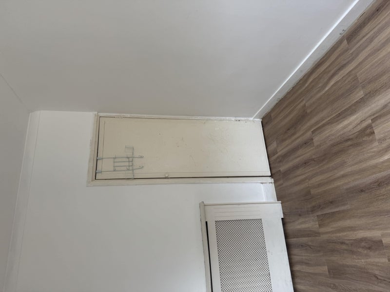 Photo 8: Bedroom 2