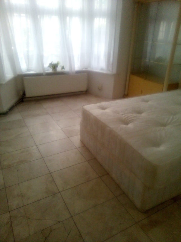 Photo 2: 