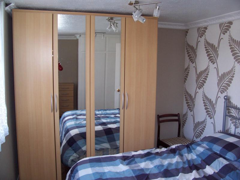 Photo 1: Room to be let