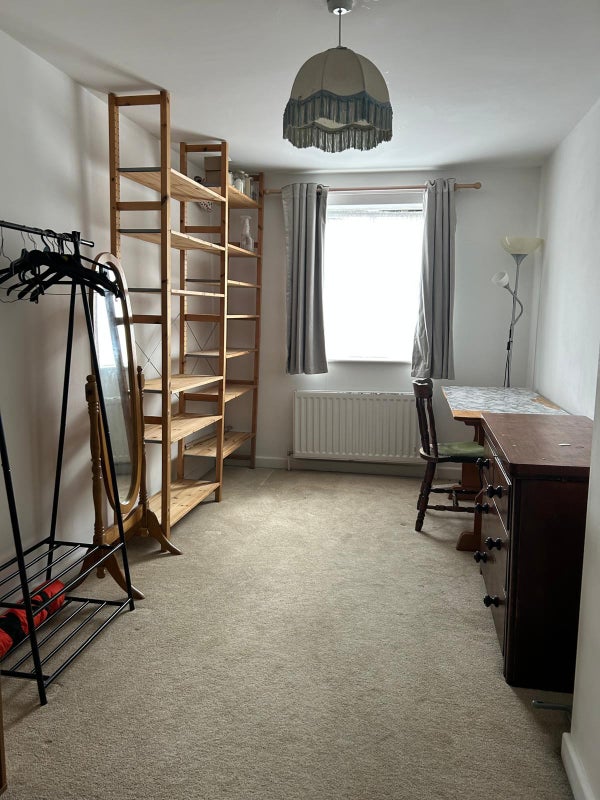 Photo 1: Large Double Room