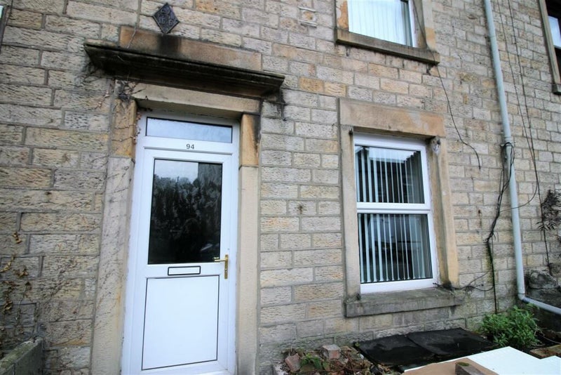 Photo 1: gorgeous front garden 