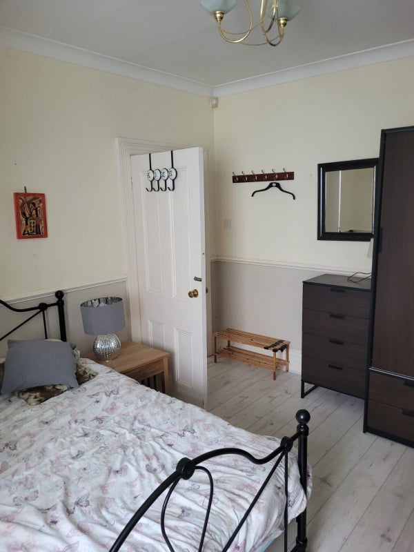Photo 1: Room_1_1