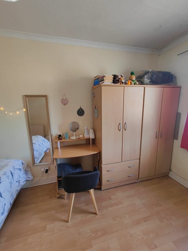 Photo 2: Desk and chair property of current flatmate