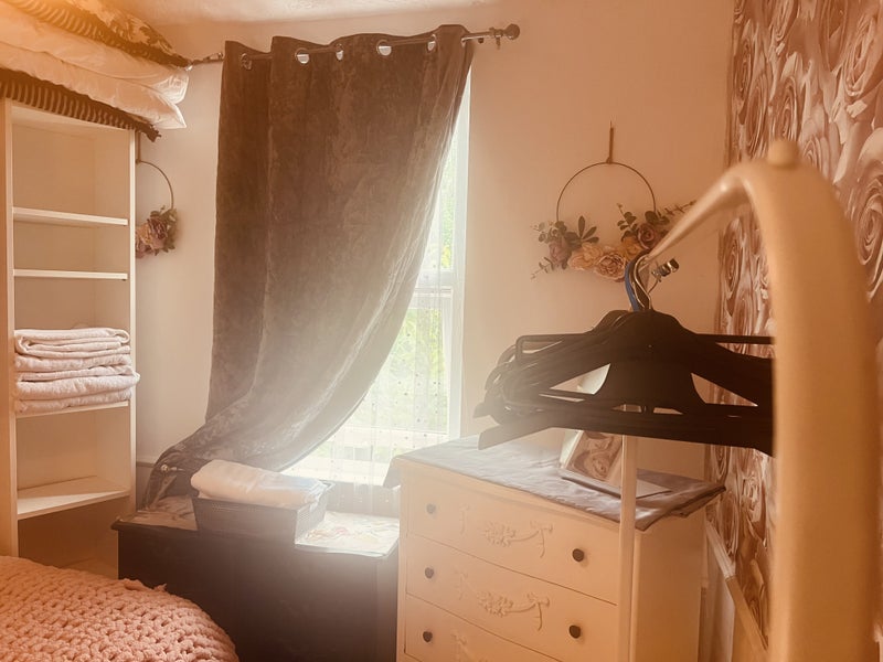 Photo 1: cosy box room 