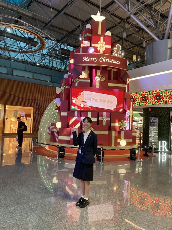 Photo 5: used to work at Everrich D.F.S. ✈️ἰD