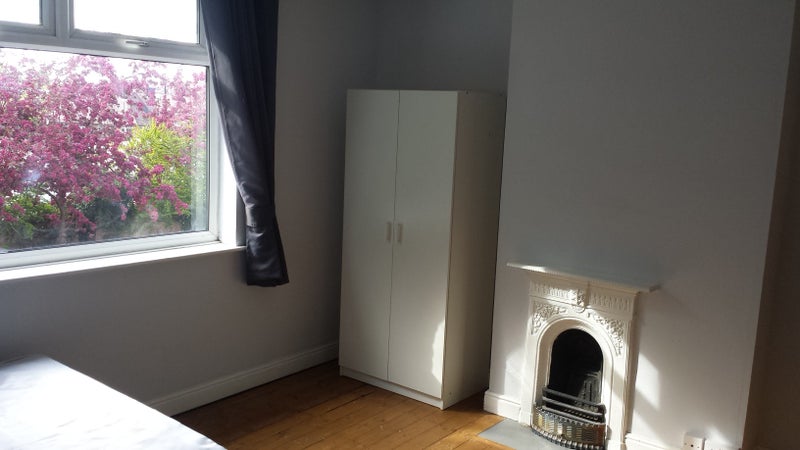 Photo 1: Bedroom
