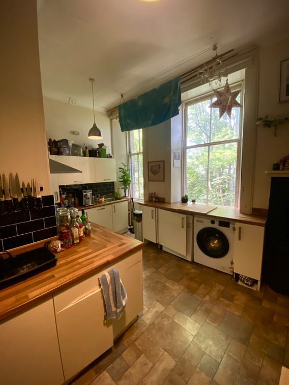 Photo 1: Kitchen