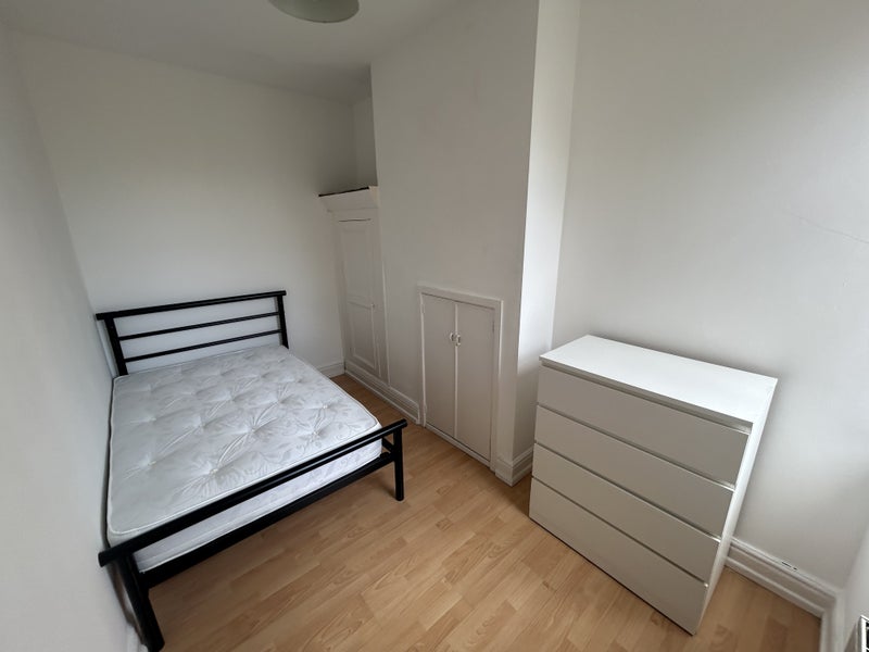 Photo 1: Room 1 £485