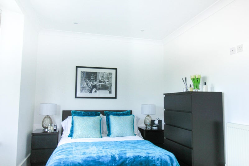 Photo 1: Spacious Double Ensuite £980