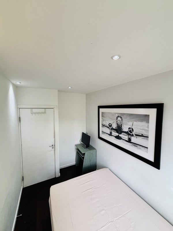 Photo 1: Room C £980PCM