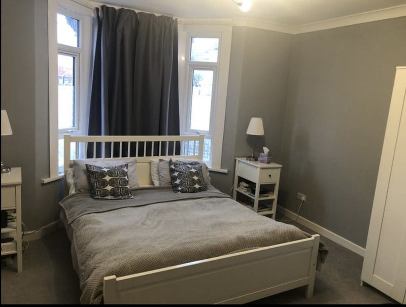Photo 1: Bedroom