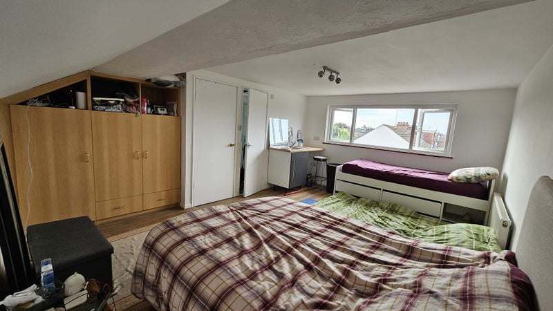 Photo 1: Double bed only