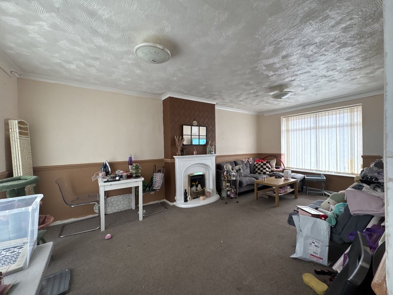 Photo 1: Living room