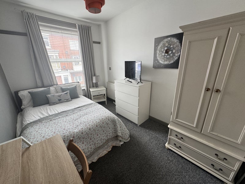 Photo 1: Newly refurbished
