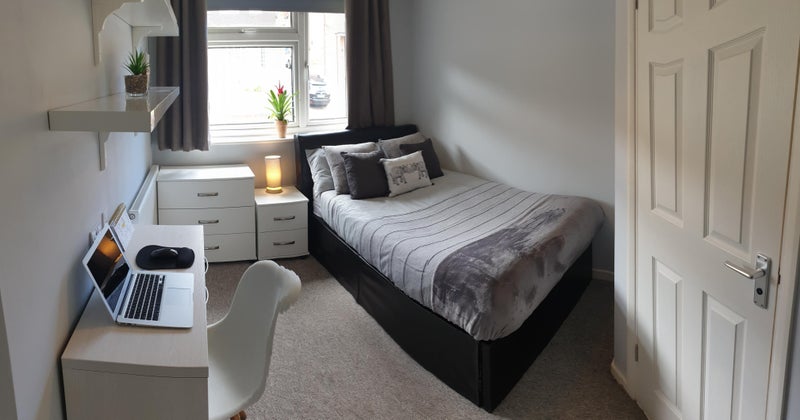 Photo 1: £715 - Cosy Double En-suite