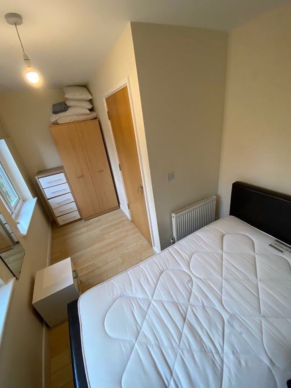 Photo 1: Room 