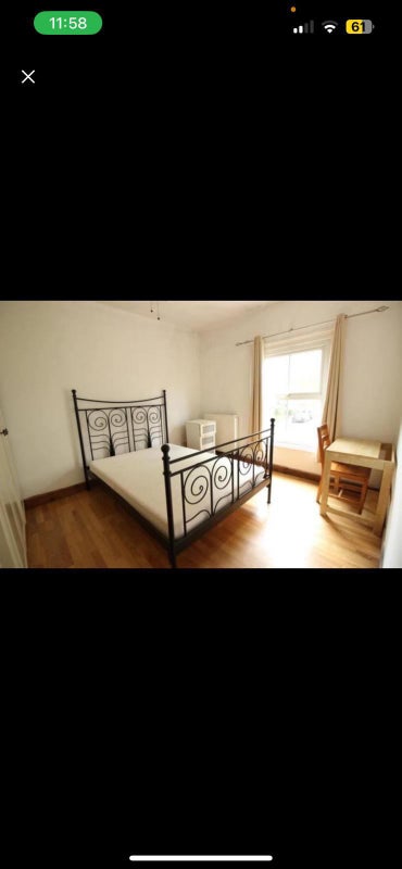 Photo 1: Bedroom
