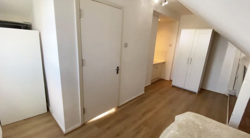Photo 1: ROOM A