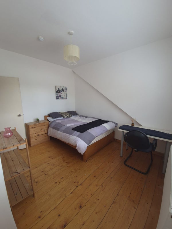Photo 1: LOFT