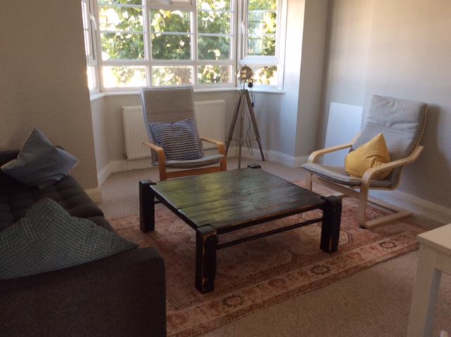 Photo 1: Sitting room