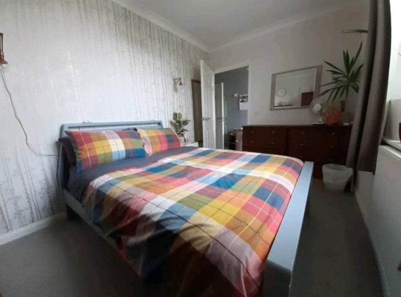 Photo 1: Bedroom available for rent