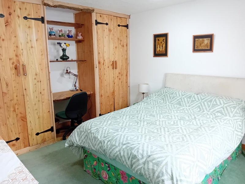Photo 1: Double room with built-in wardrobe