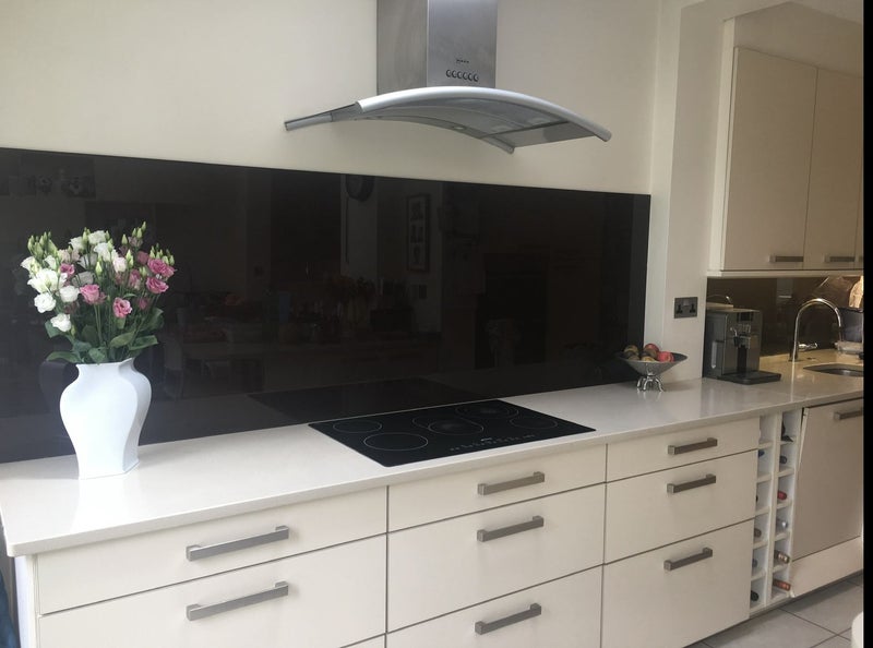 Photo 1: Kitchen