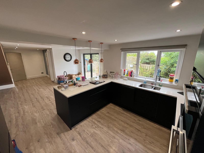 Photo 1: Living kitchen