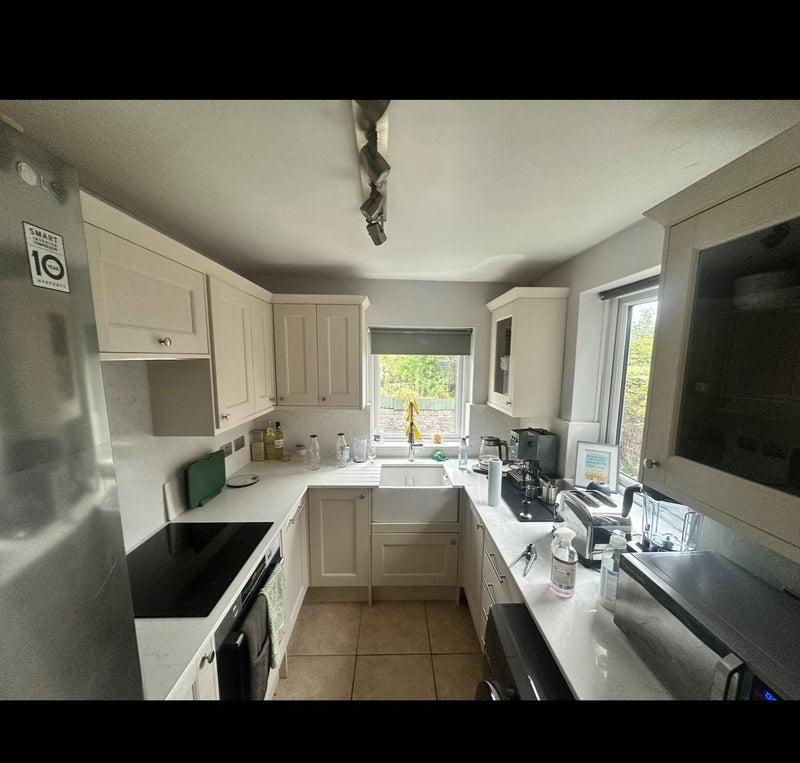 Photo 1: Kitchen