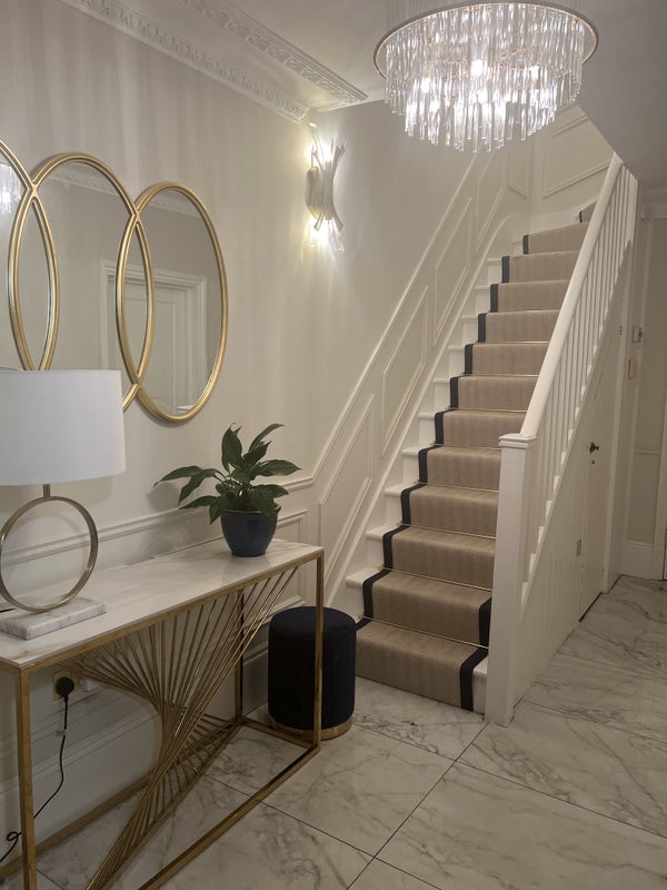 Photo 1: Hallway