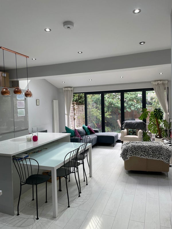Photo 1: Living room