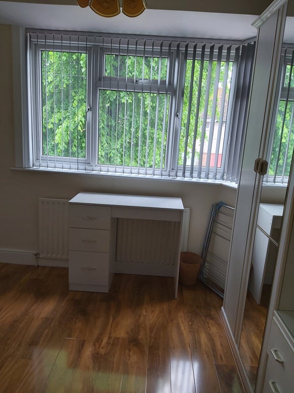 Photo 1: Front double room