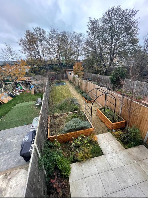 Photo 1: Balcony or Terrace