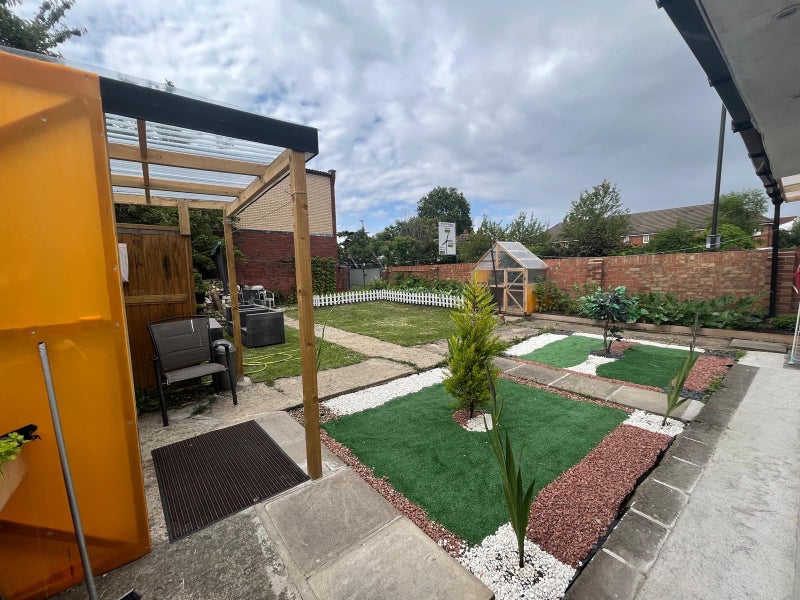 Photo 1: Garden or Patio