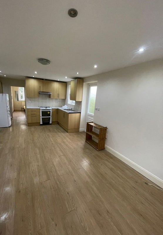 Photo 1: Living Room - Open Plan Kitchen