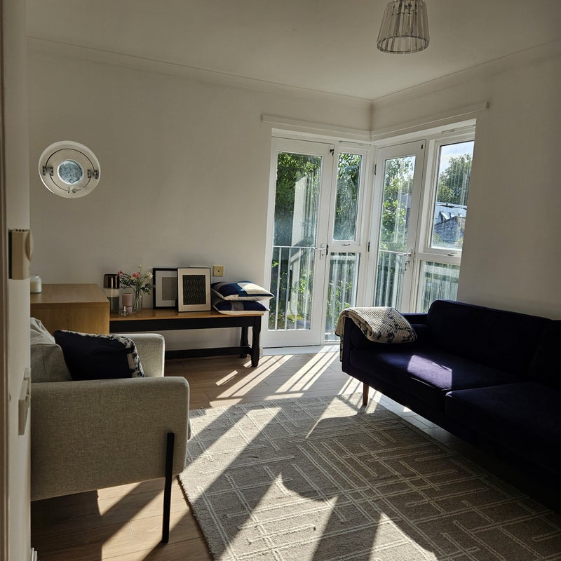 Photo 1: Living room