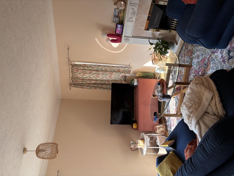 Photo 1: Shared living room 