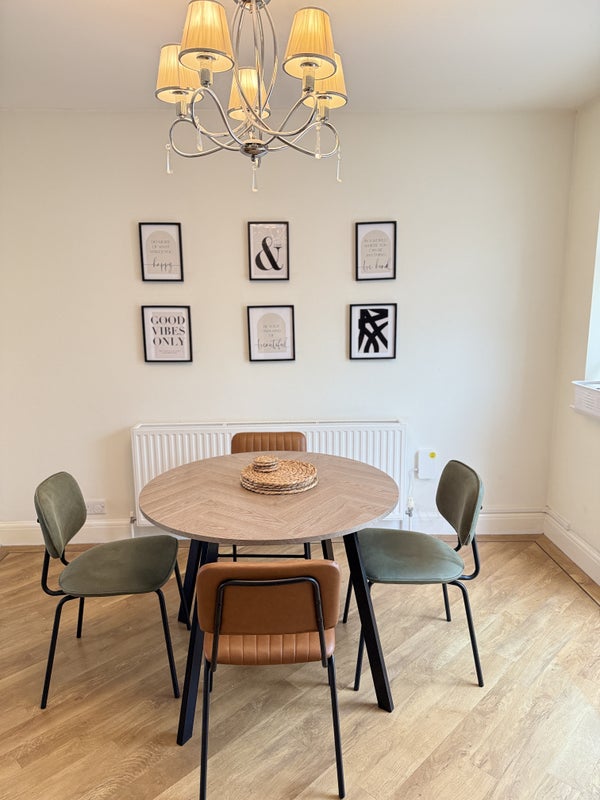 Photo 1: Dining area