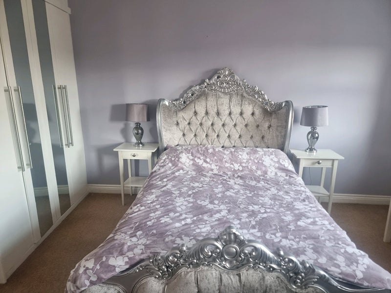 Photo 1: Bed with Emma mattress