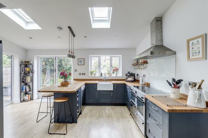 Photo 1: Kitchen (extended)