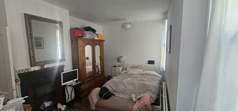 Photo 1: Room will be clean...waiting for tenant to leave