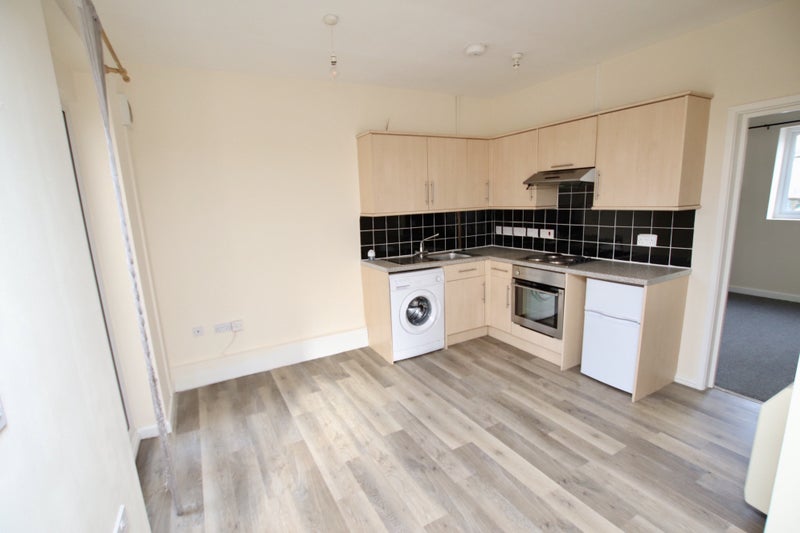 Photo 1: Open Plan Living/Kitchen