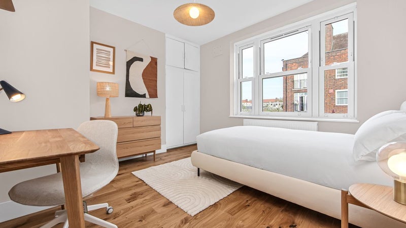 Photo 1: Room 2 - Available 1 January £1,320