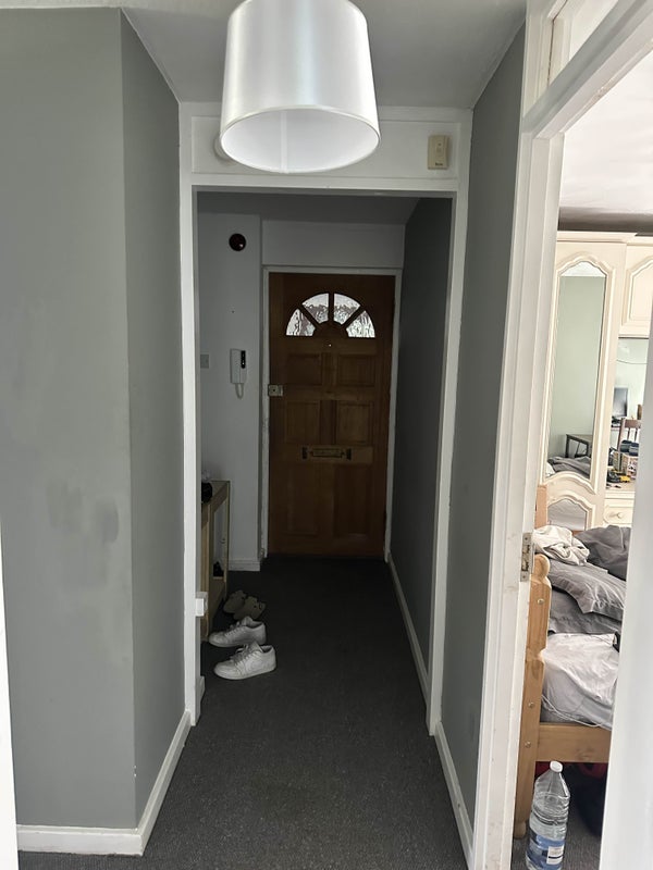 Photo 1: Entryway