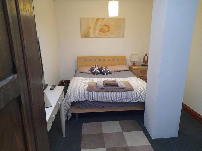 Photo 1: Double room