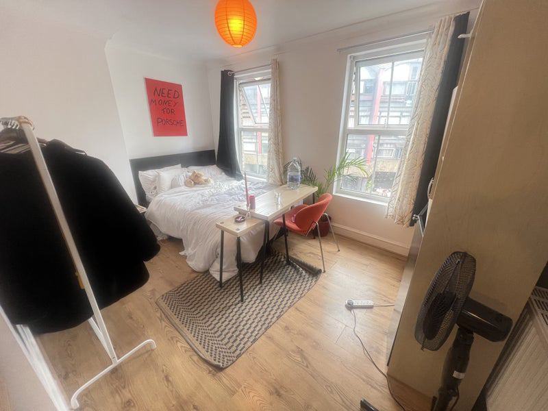 Photo 1: £288pw with all bills included