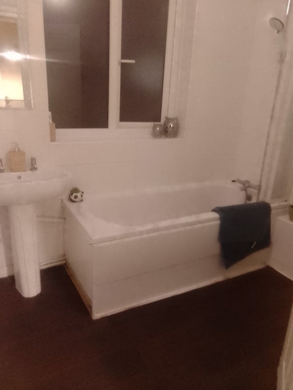 Photo 1: Bathroom one 