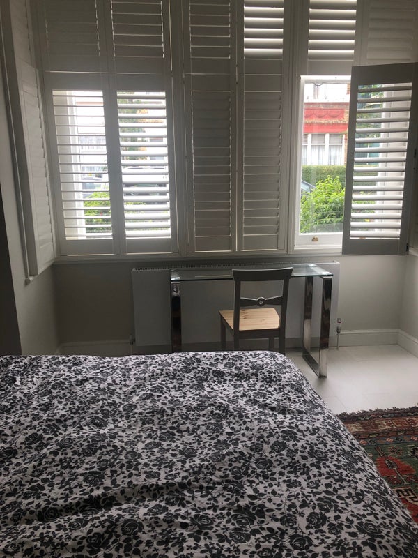 Photo 1: bedroom